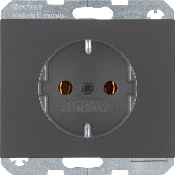 Berker SCHUKO-Steckdose 47157006